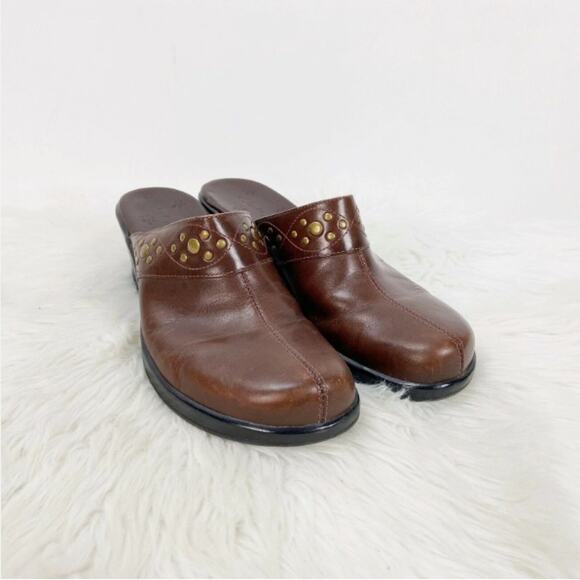 Clarks Brown Leather Clogs Size 7 M Women Studded Comfort Slip-On Mule Heels - Picture 9 of 11